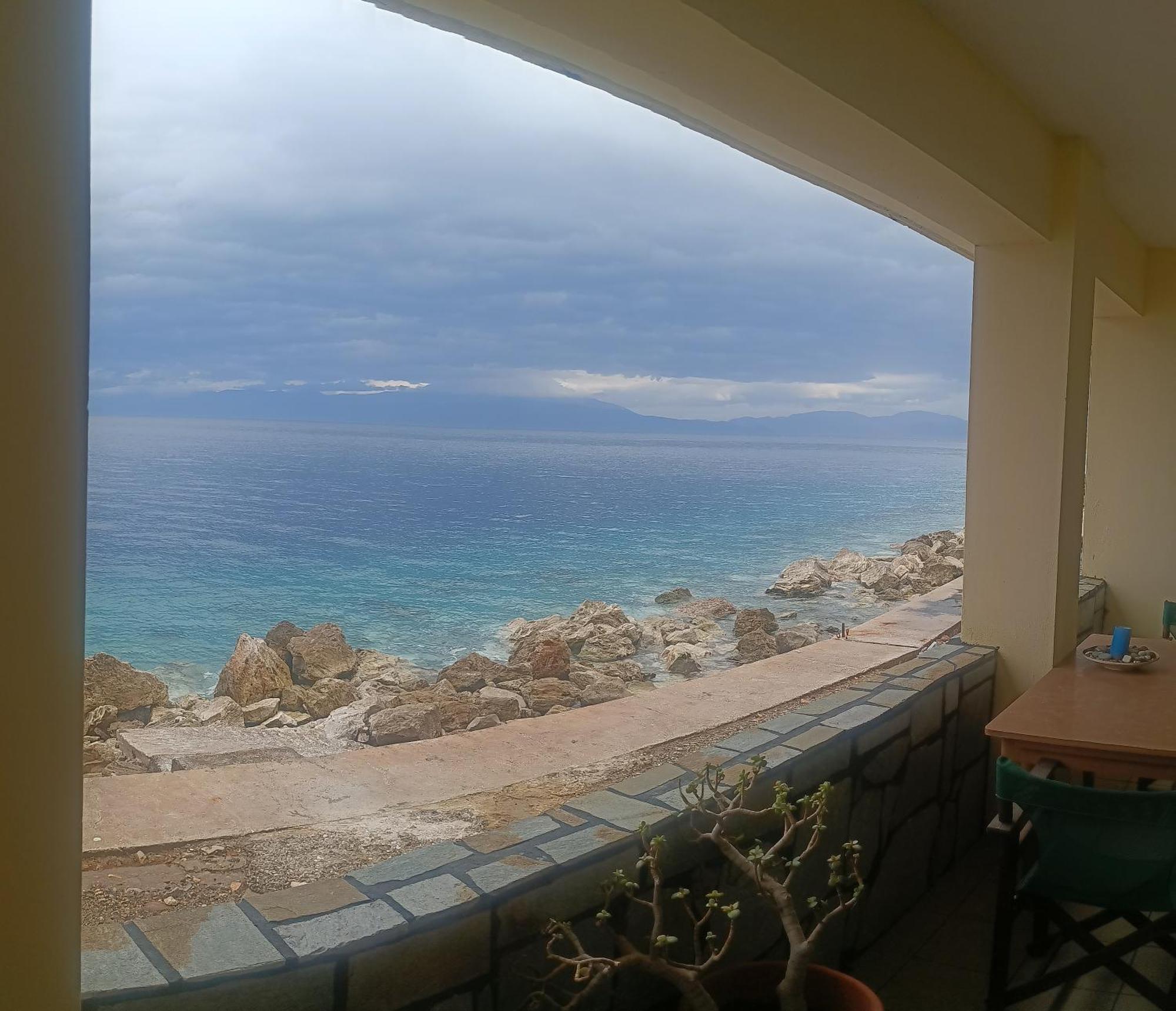 House Next To The Sea Side Apartment Derveni Exterior foto