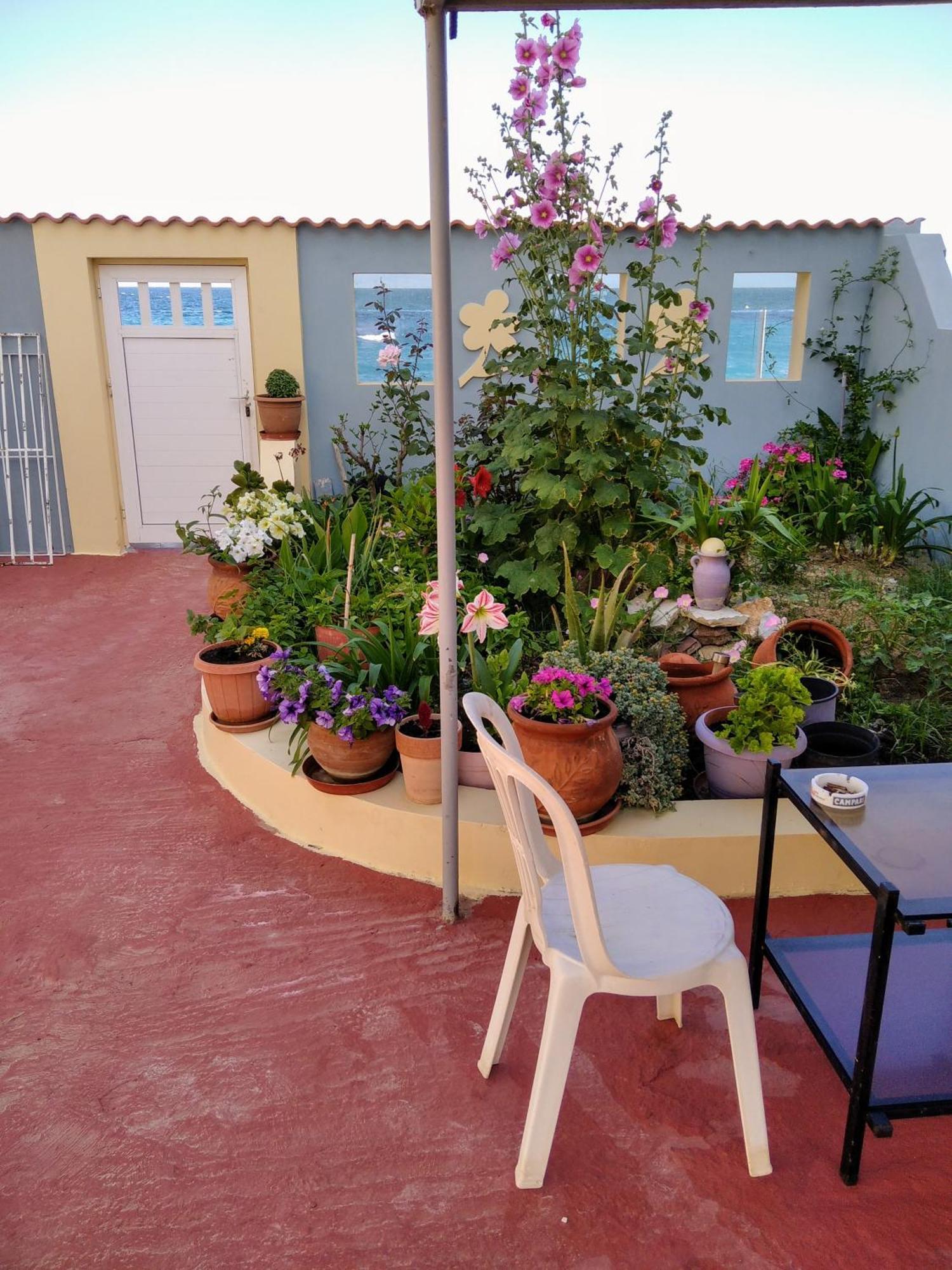 House Next To The Sea Side Apartment Derveni Exterior foto